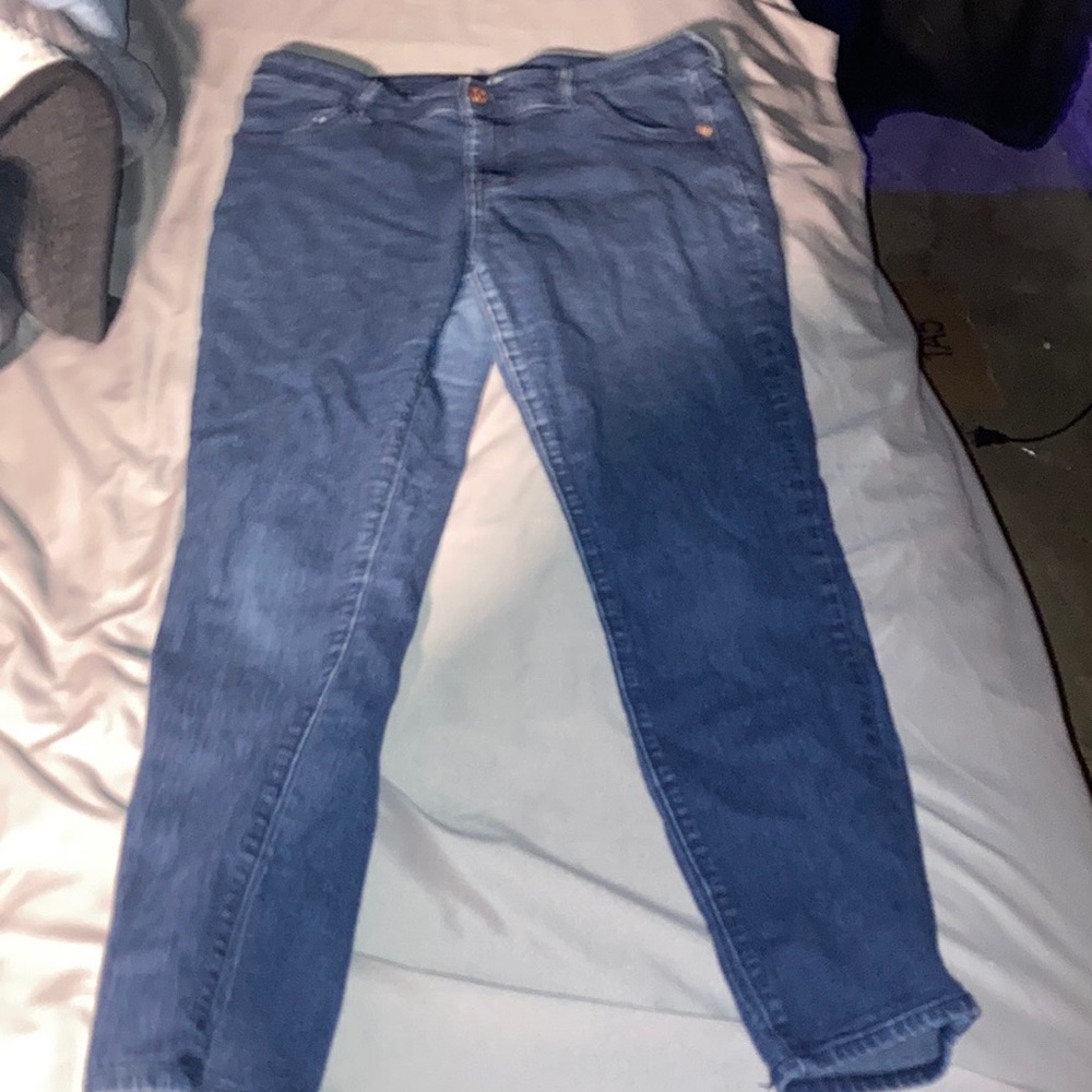 Skinny jeans